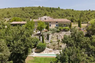 Image de Bâtisse de charme avec vue - Luberon - 14 pers.