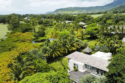 Image de Luxury 6-Bedroom Villa with Private Pool