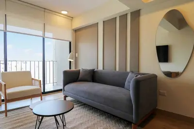 w* | Wonderful 2br with balcony in Miraflores