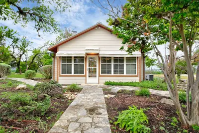 Image de Teacher's Cottage @ Riven Rock Ranch in Comfort Tx
