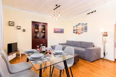 Image de Tenedos old town