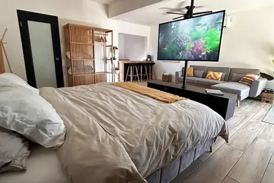 Image de Beachfront spacious studio stunning sunset + pool with King Bed