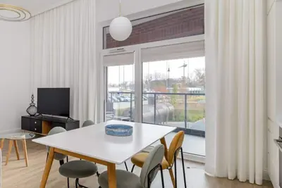 Image de 3-Room Apartment with  Parking near Metro