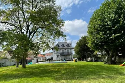 Image de Grande Villa avec piscine à une heure de Paris