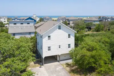 Image de Oceanside Home Just a Short Walk or Bike Ride to the Beach, Shops, and Dining!