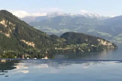 Image de 3 Br - Peaceful House with Lake View