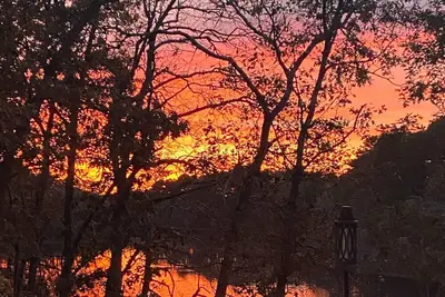 Perfect Pond Front Cape Cod Escape!