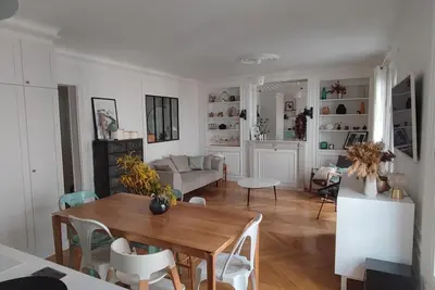 Image de Appartement familial rénové à Montmartre