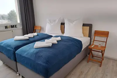 Image de BurgK59, 3br, 6Beds, Tv, Wifi, Kitchen and Bath. 5 min to train station