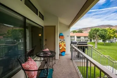 Image de #153-Kater's Kabin 2 Condo near large pool & Gorge shuttle-book separately