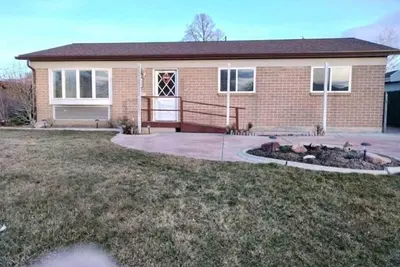 Image de Family Friendly, Ski Resorts, Shopping, Sporting events, Restaurants, Utah Mtns.