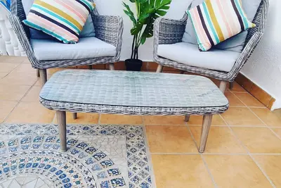 Image de Family Friendly villa set on private grounds with private pool and cosy corner