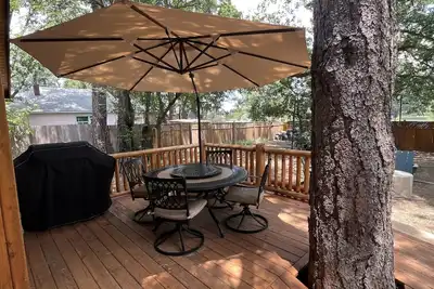 Image de Lake House Cabin in the White Mountains. Perfect cabin getaway at Rainbow Lake!