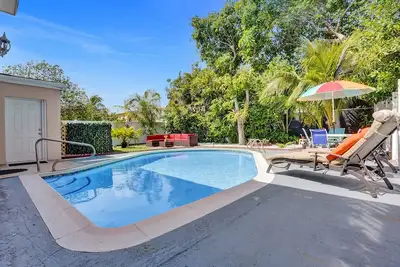 Image de Paradise Villa with Heated Pool and close to Beach