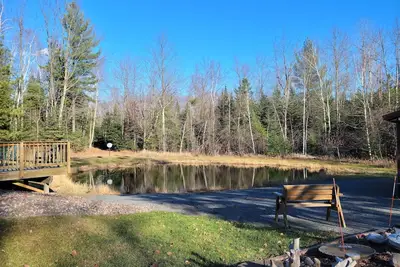 Image de Charming house on wooded acreage near Sackett Lake with high speed internet, Ac