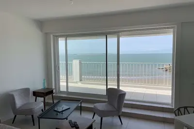 Image de Appartement  de Standing - Vue panoramique pleine mer - Neuf 4 pièces - balcon