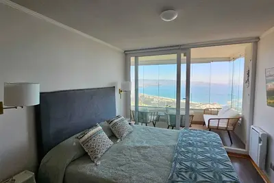 Image de Exclusivo Departamento en Reñaca con Vista al Mar