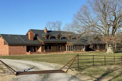 Image de Inviting Western Retreat in the Heart of the Ozarks!