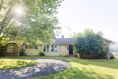 Image de Nostalgia, Privacy in the Mountains, Comfortable