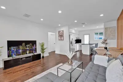 Image de Miami Casa Tropical Sunny Oasis 2br & Office