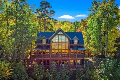 Image de Amazing View Lodge, Your Ultimate 5-Bedroom Cabin Retreat in Sky Harbor Resort