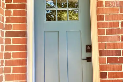 Image de Charming coastal retreat in the heart of Thunderbolt.