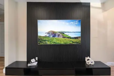 Image de Brand New Cozy Modern Bungalow w/Hot Tub+MovieRoom