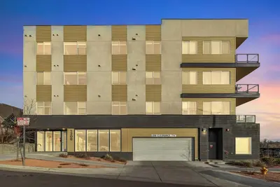 Image de 2-bedroom 2-bath Luxury condo, Tram access to anywhere, Sloan's Lake gem!