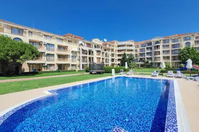 Image de Menada *Royal Bay 2* pool view studio