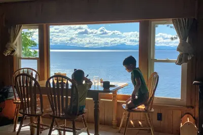 Image de Lake house on the New York shores of Lake Champlain
