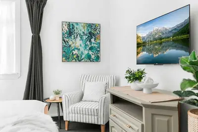 Image de Incredible Villa On Bealey Ave - Sleeps Up To 33