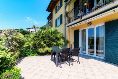 Image de Appartement avec terrasse au-dessus de Cernobbio (Casa Olivo)