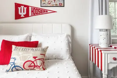 Image de The Cream & Crimson Condo - Downtown: 2 Bedrooms, 2 Baths, Sleeps 5