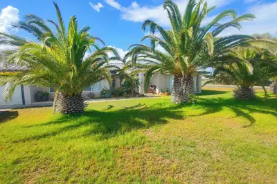 Image de Sea-renity Now -Welcome to your home away from home!