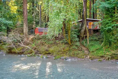 Image de Casa De Flores ~ Creekfront, Dog Friendly, Redwoods