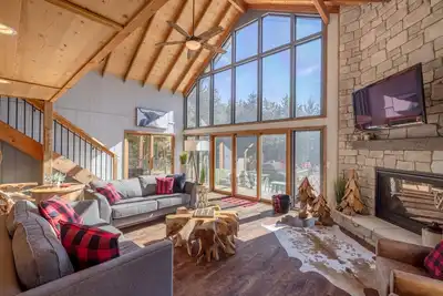 Image de White Tail Lodge by Innsbrook Vacations!