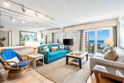 Image de 408- Beautiful Beachfront Condo with Free beach service