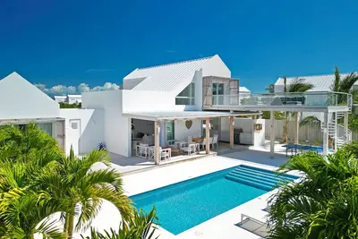 Image de Sea La Vie: New Villa w/Pool, Walk to the Beach