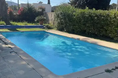 Image de Haut de villa 75m3 piscine, grand jardin, à 2 km grand plage