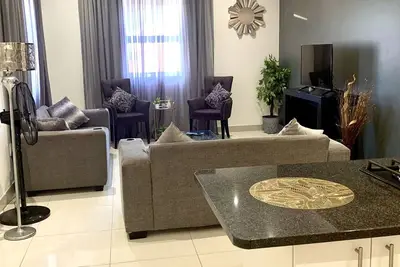 Image de Modern Apartment right next to the beach. A home away from home. . .
