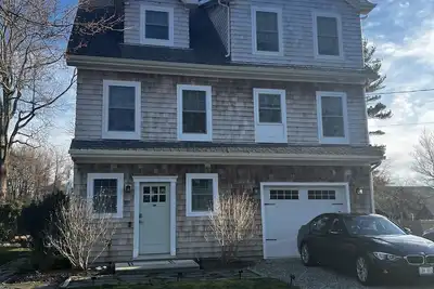 Image de Spacious Jamestown House - 6 Miles to Newport - Minutes from Beach