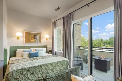 Image de Golden Condo - Patio w/ Mtn Views, Walk to Dt Golden + School of Mines
