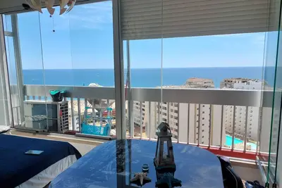 Image de Panoramic Windows with Superb Sea Views