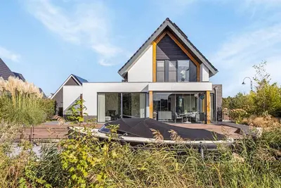 Image de Luxus-ferienhaus Direkt am Wasser