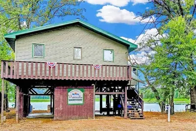Image de Prairiedise Mississippi Riverside Cabin Retreat: Your Perfect Waterfront Getaway