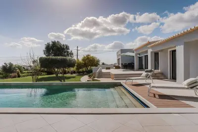 Image de Luxurious 4Bedroom Villa Retreat by Lisbeyond