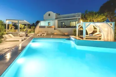 Image de Luxury Santorini Villa | 4 Bedroom Villa | Secluded Location & Private Pool | Megalochori
