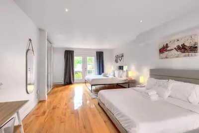 Image de Plateau Mont-Royal | Saint-Denis | Walk Score 99