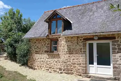 Image de Charming countryside cottage with heated pool & private jacuzzi. 3 star rated