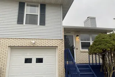 Image de Modern 2Bd/1. 5Ba Duplex w/ Garage